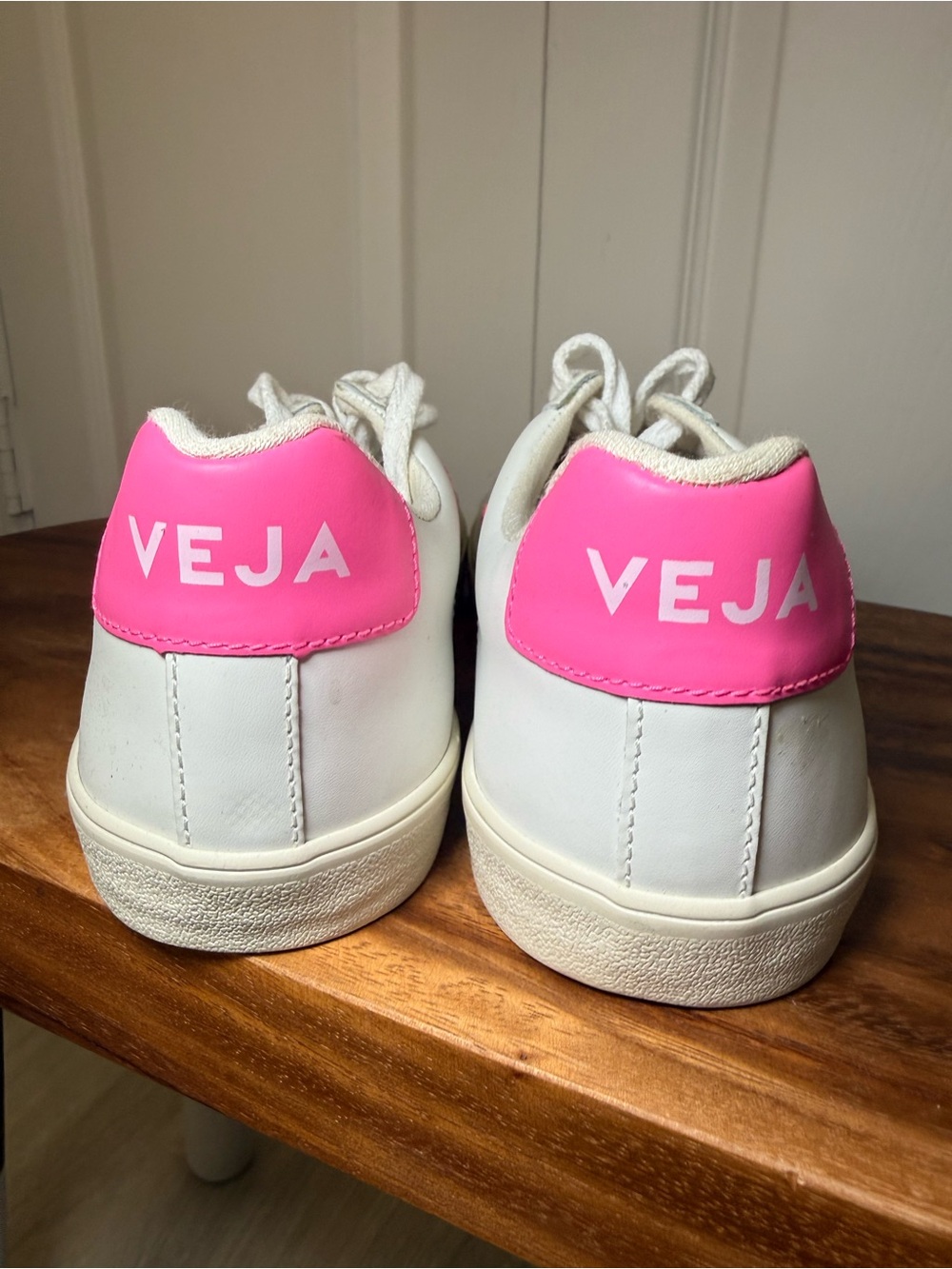 Veja Esplar Logo leather sneakers in extra-white and sari pink sz 8 - Picture 4 of 6